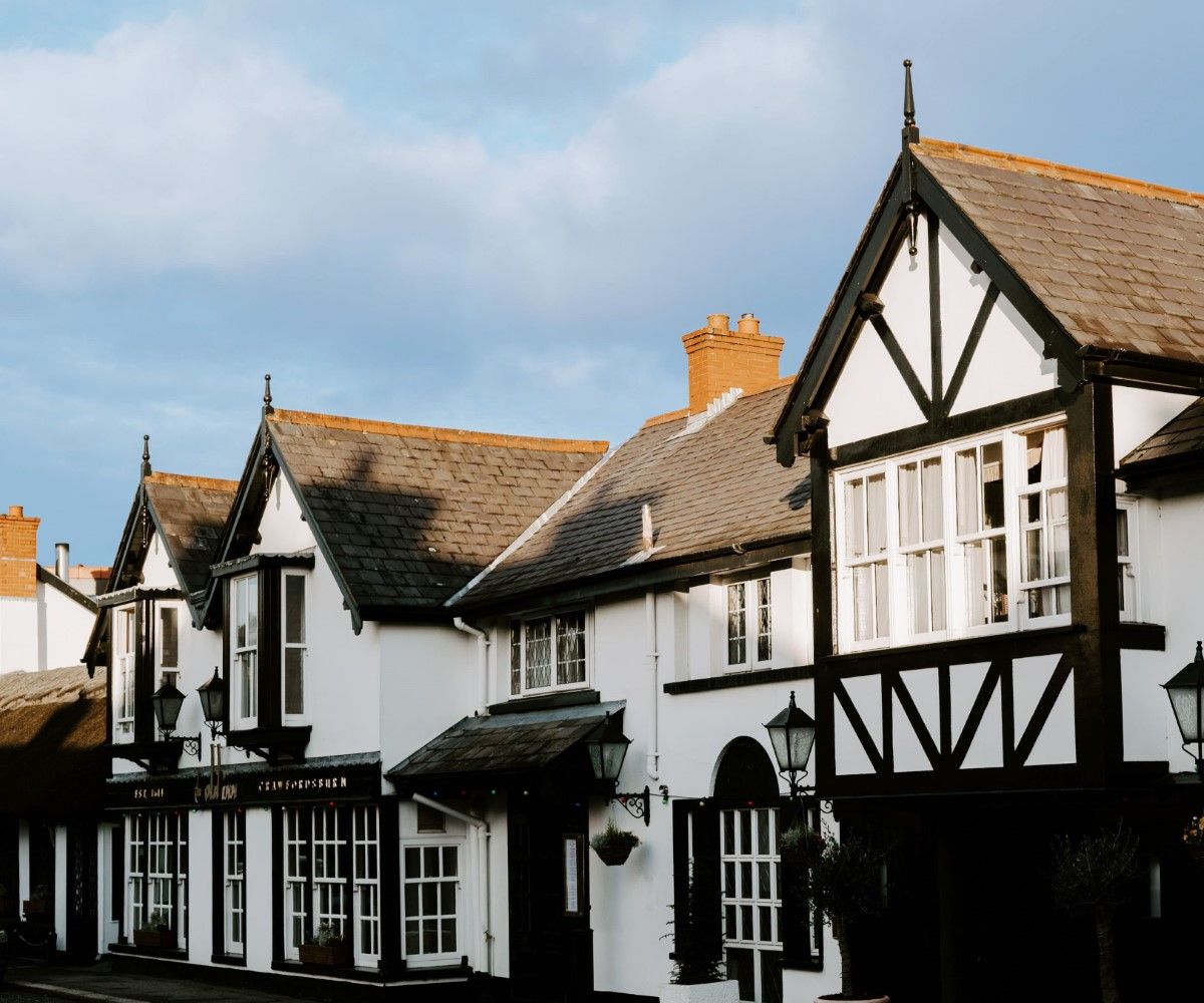 The Old Inn Exterior 