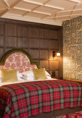 Junior Suite guestroom at The Old Inn