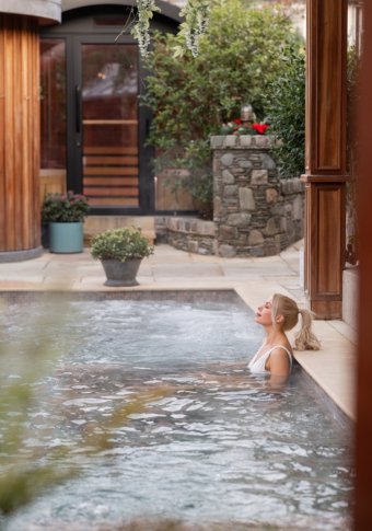 Old inn image card cms-old-inn